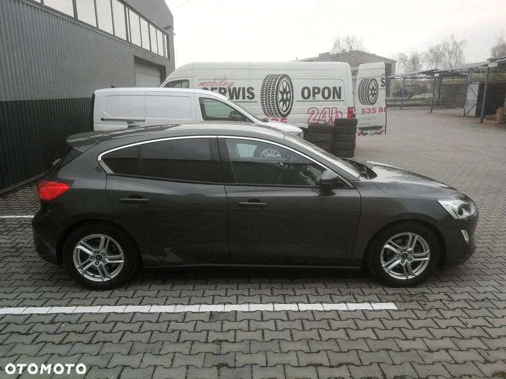 Ford Focus 1.5 EcoBoost Trend ASS - 4