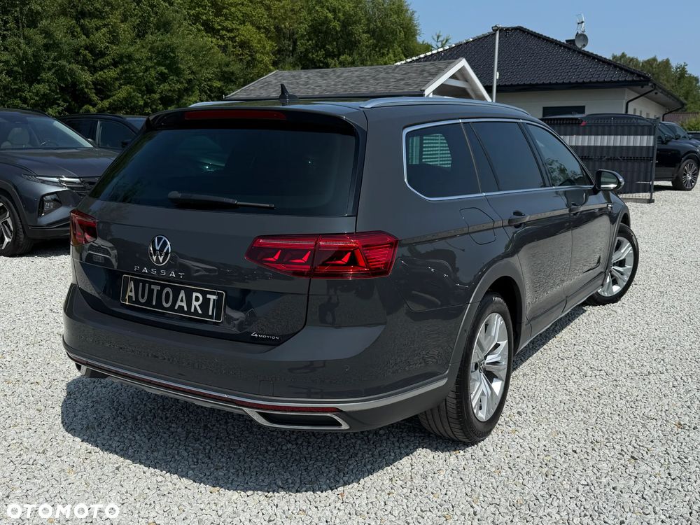 Volkswagen Passat Alltrack 2.0 TDI SCR DSG 4Motion - 18