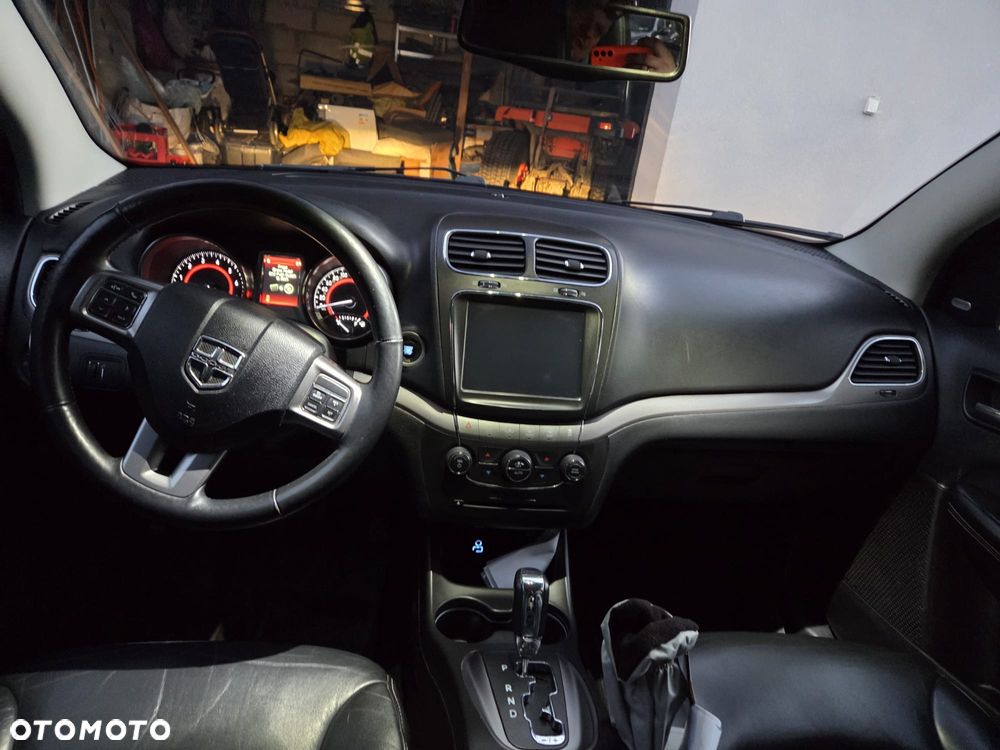 Dodge Journey - 11