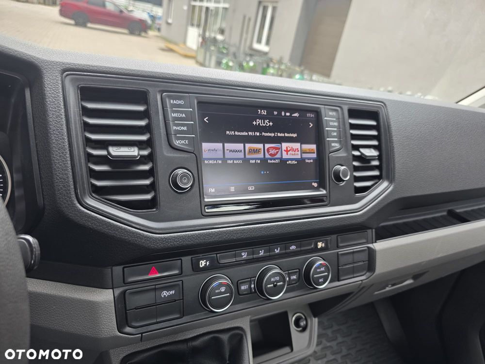 Volkswagen CRAFTER - 9