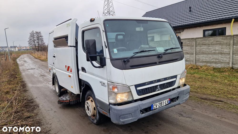 Mitsubishi Canter - 4