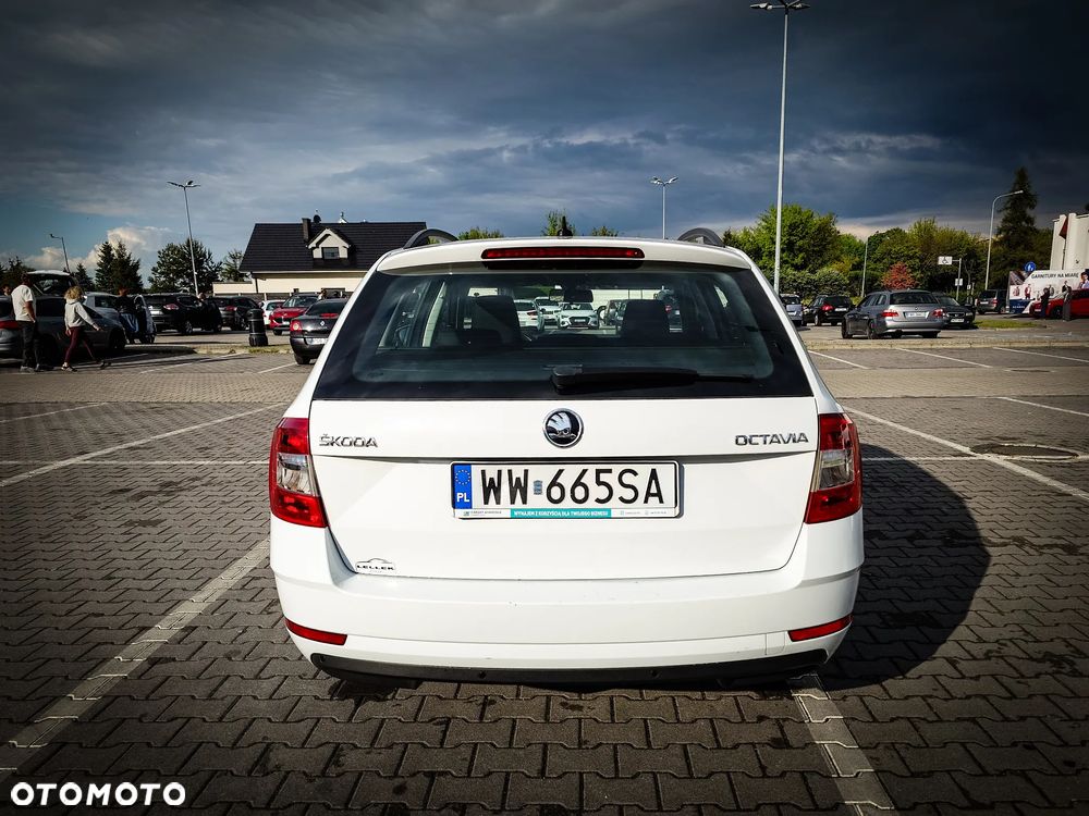 Skoda Octavia 1.6 TDI SCR Ambition - 6