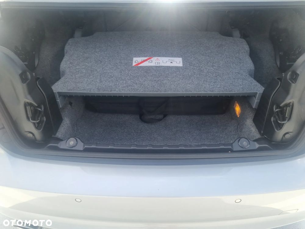 BMW Seria 3 320i - 22