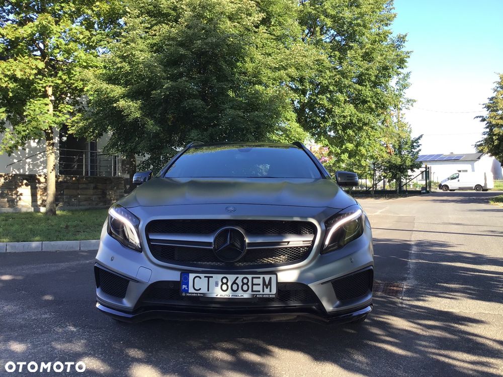 Mercedes-Benz Gla 2015 photo 2
