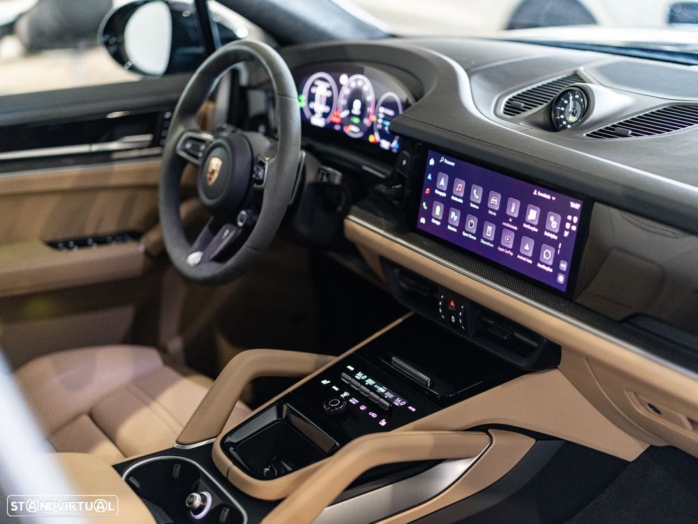 Porsche Cayenne Coupé E-Hybrid - 51
