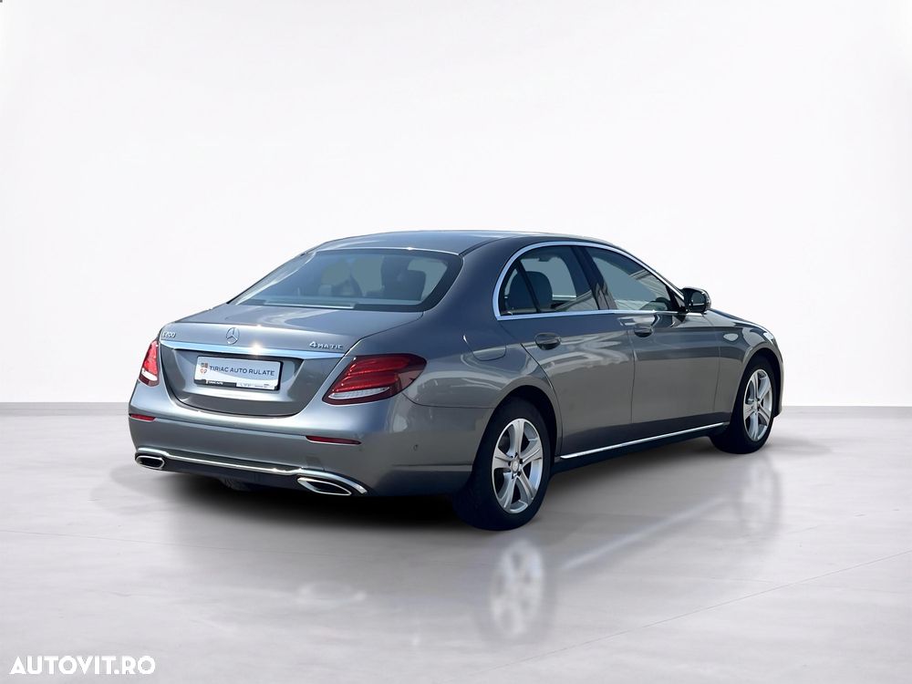 Mercedes-Benz E 200 4MATIC Aut. - 7