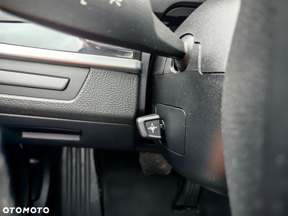 BMW Seria 5 525d - 14