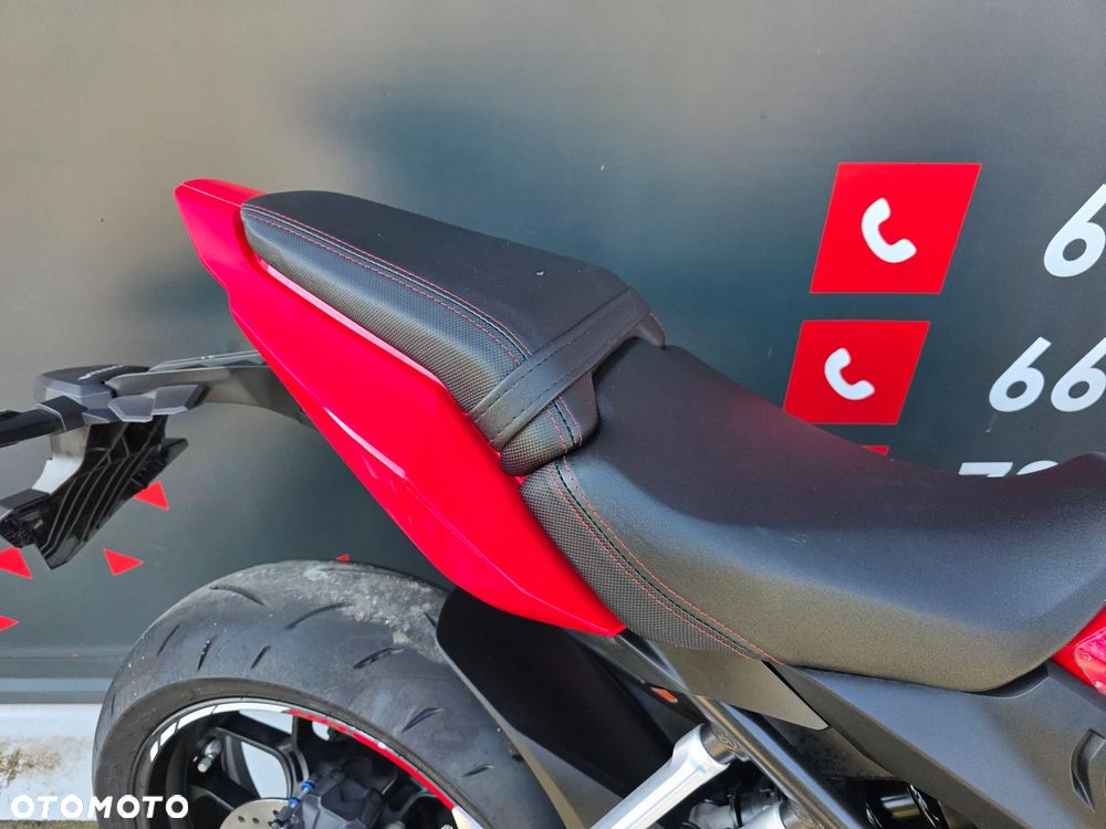 Honda CBR - 12