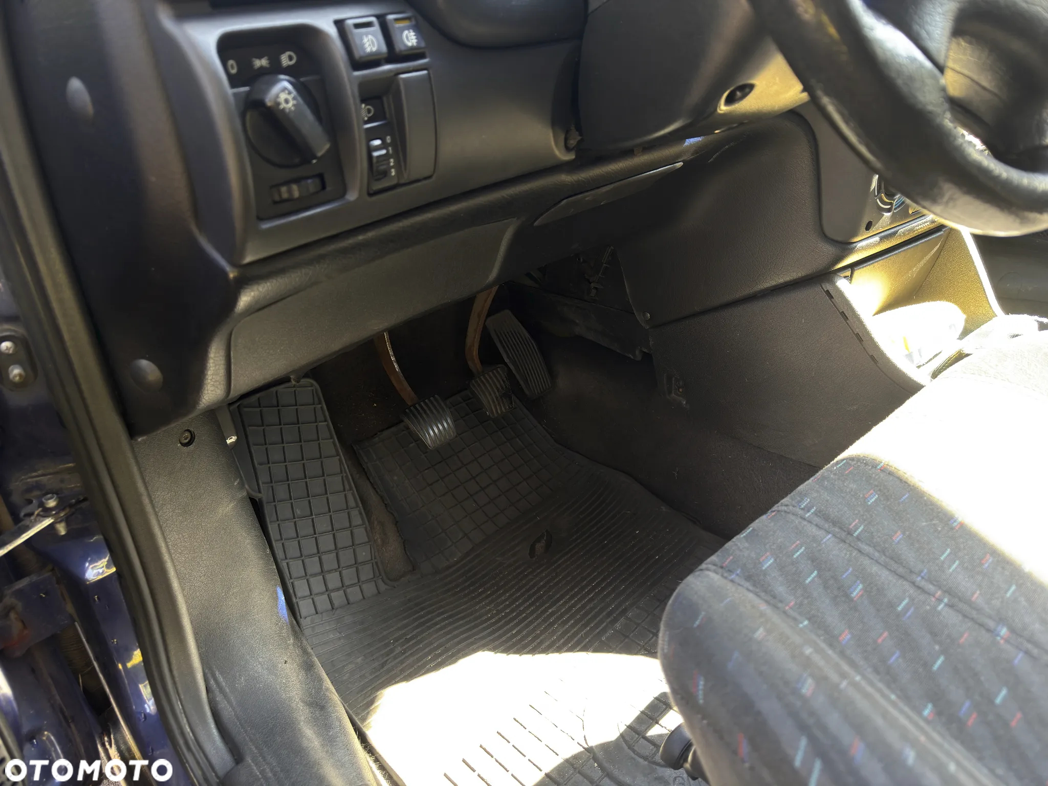 Opel Astra 1.4 16v GL - 4