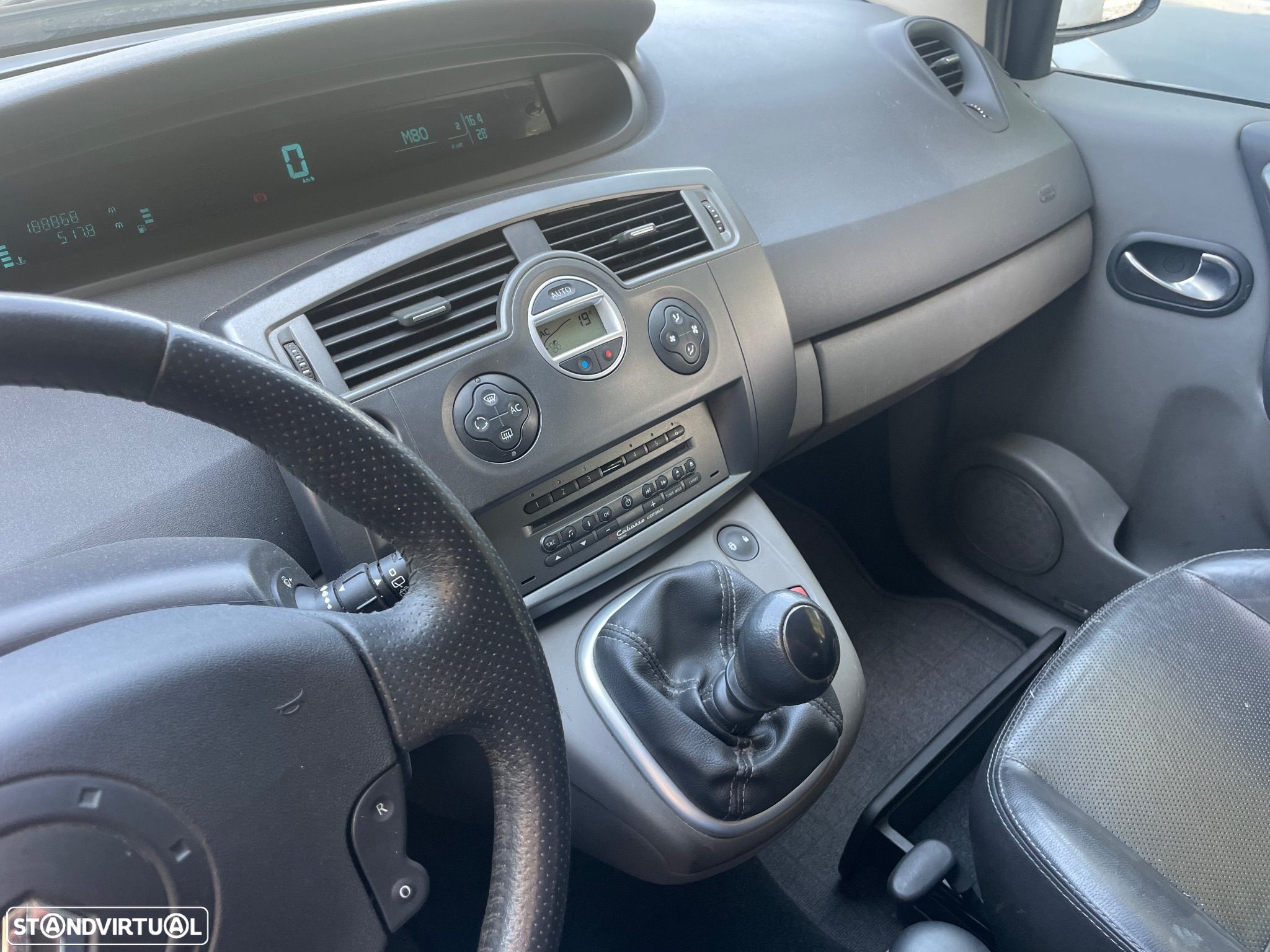Renault Scénic 1.5 dCi Privilège Luxe - 17