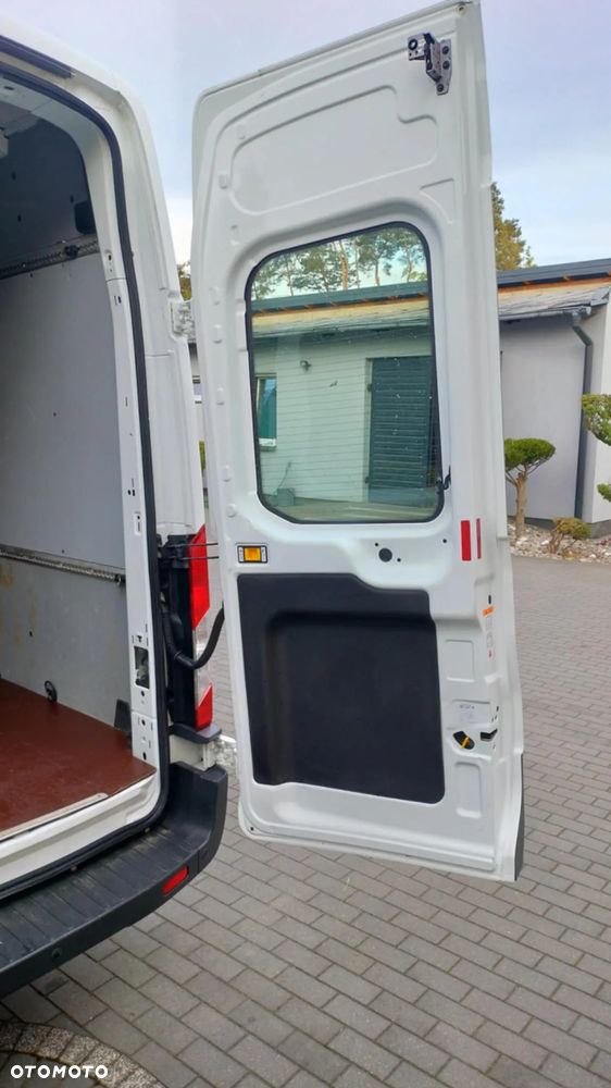 Ford Transit - 11