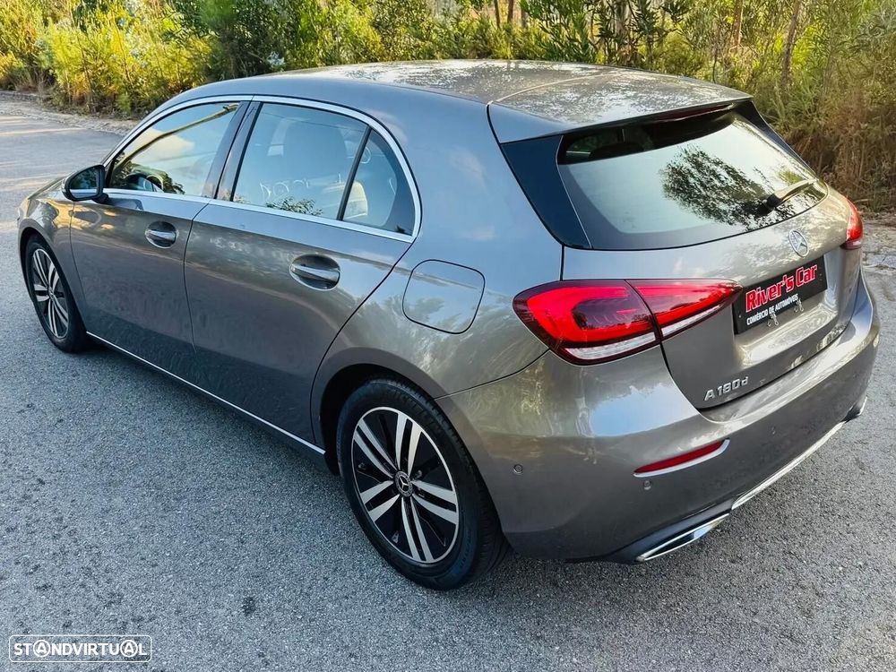 Mercedes-Benz A 180 d 7G-DCT Progressive - 10