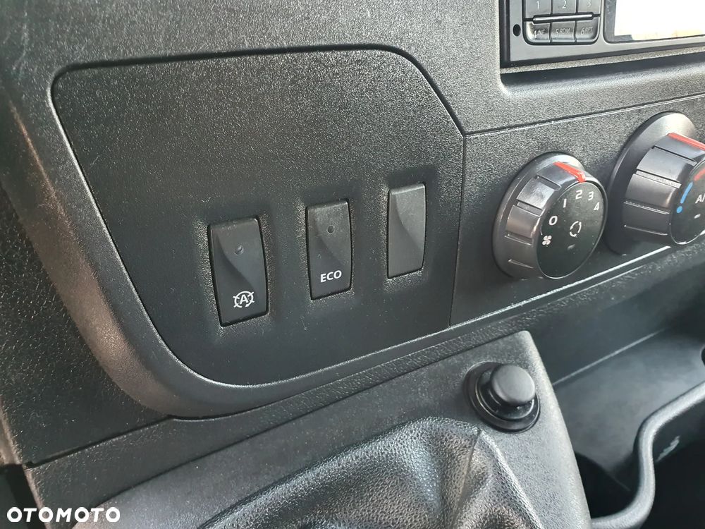 Renault Master - 25