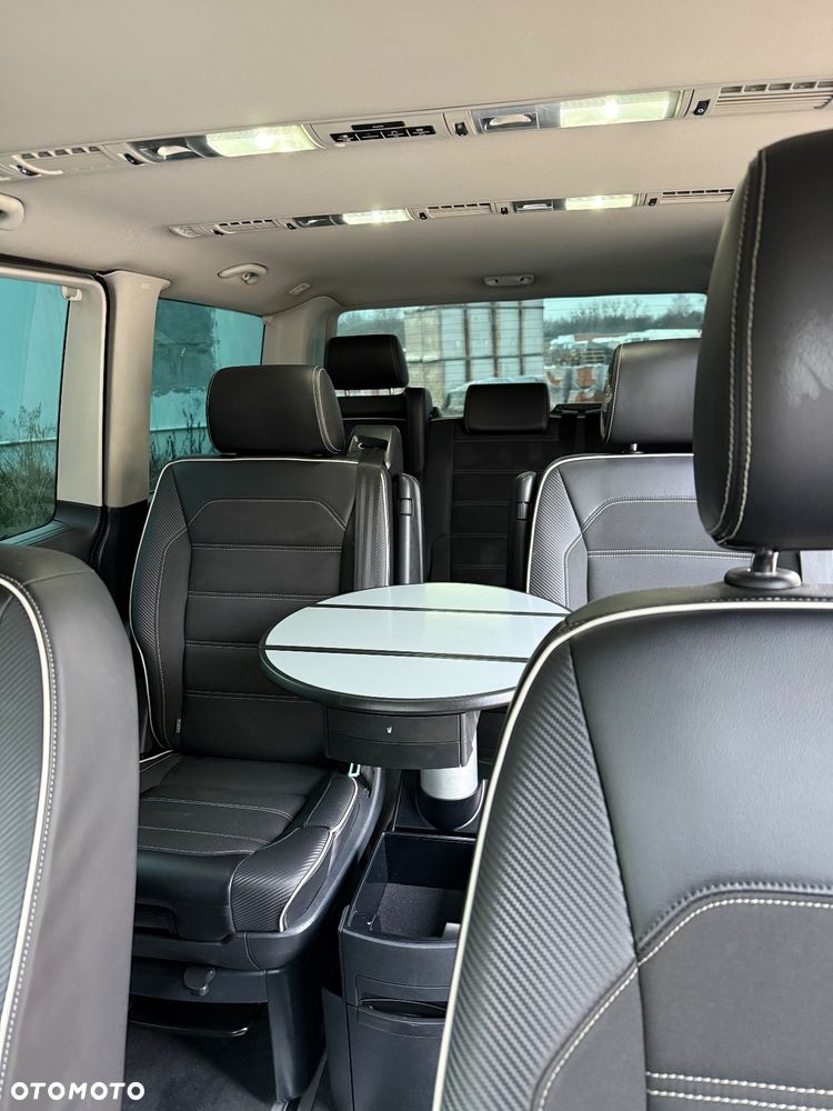 Volkswagen Multivan - 15