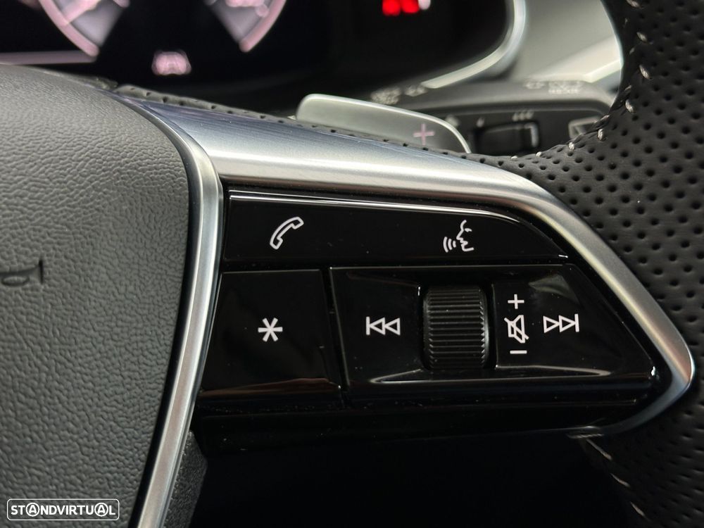 Audi A6 Avant 50 TFSIe quattro S tronic - 35