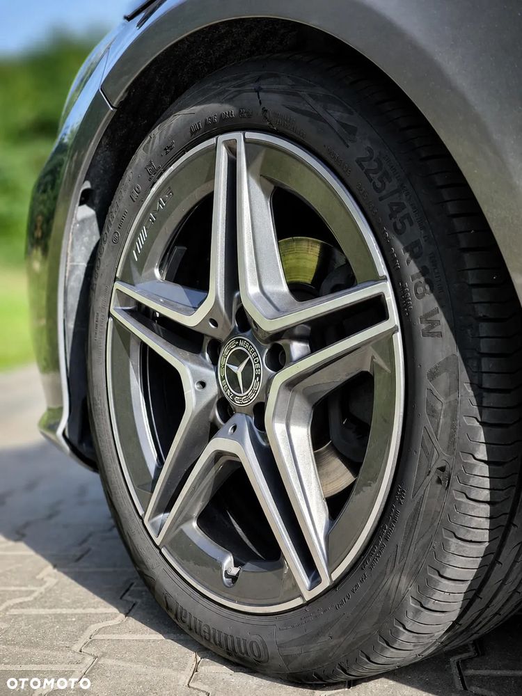 Mercedes-Benz Klasa E 220 BlueTEC Avantgarde - 19
