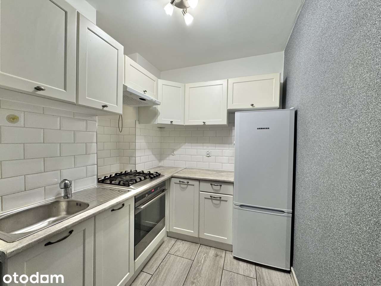 2 pokoje, 37,9 m², 280 m od metra Wierzbno