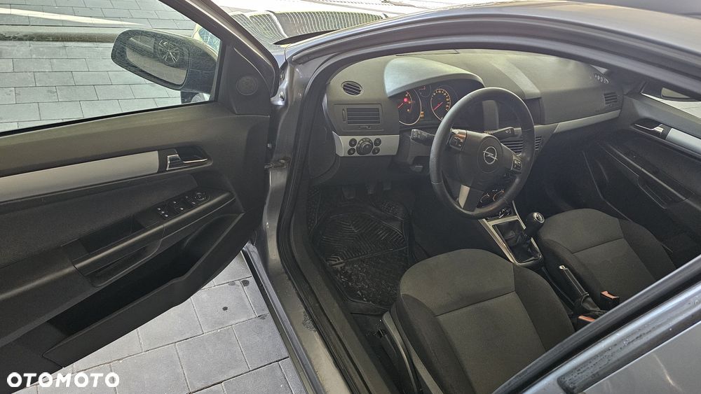 Opel Astra 1.7 CDTI - 10