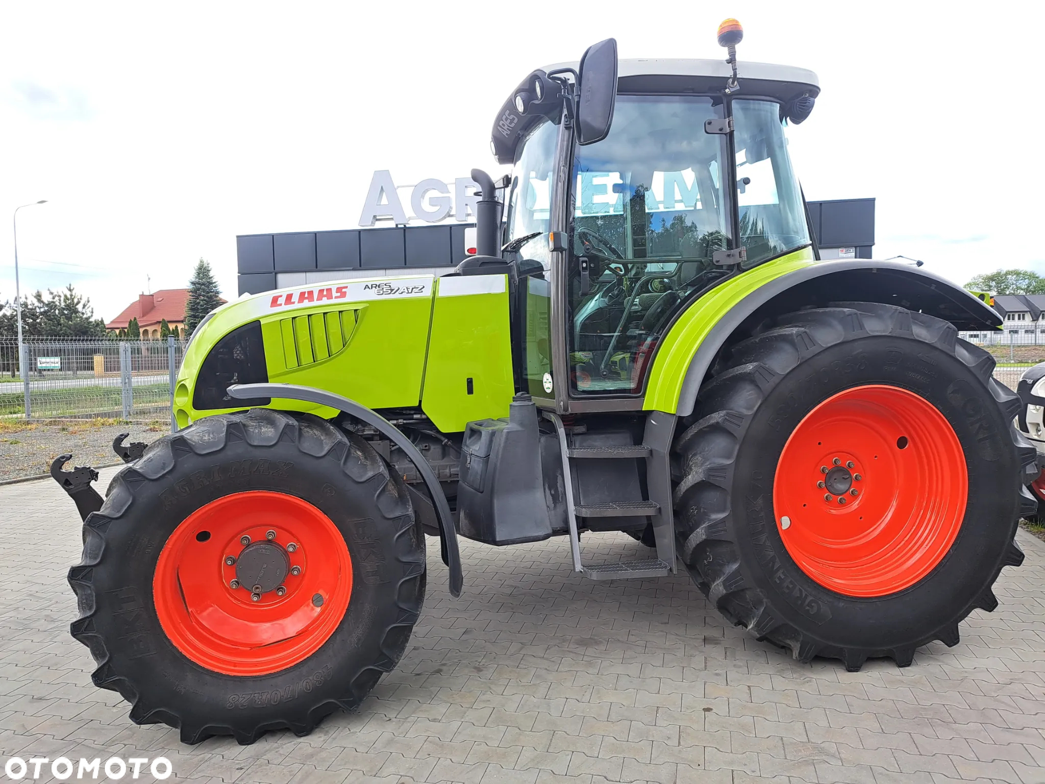 Claas ARES 657 ATZ - 9
