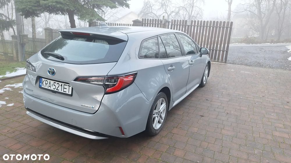 Toyota Corolla 1.8 Hybrid Active - 18