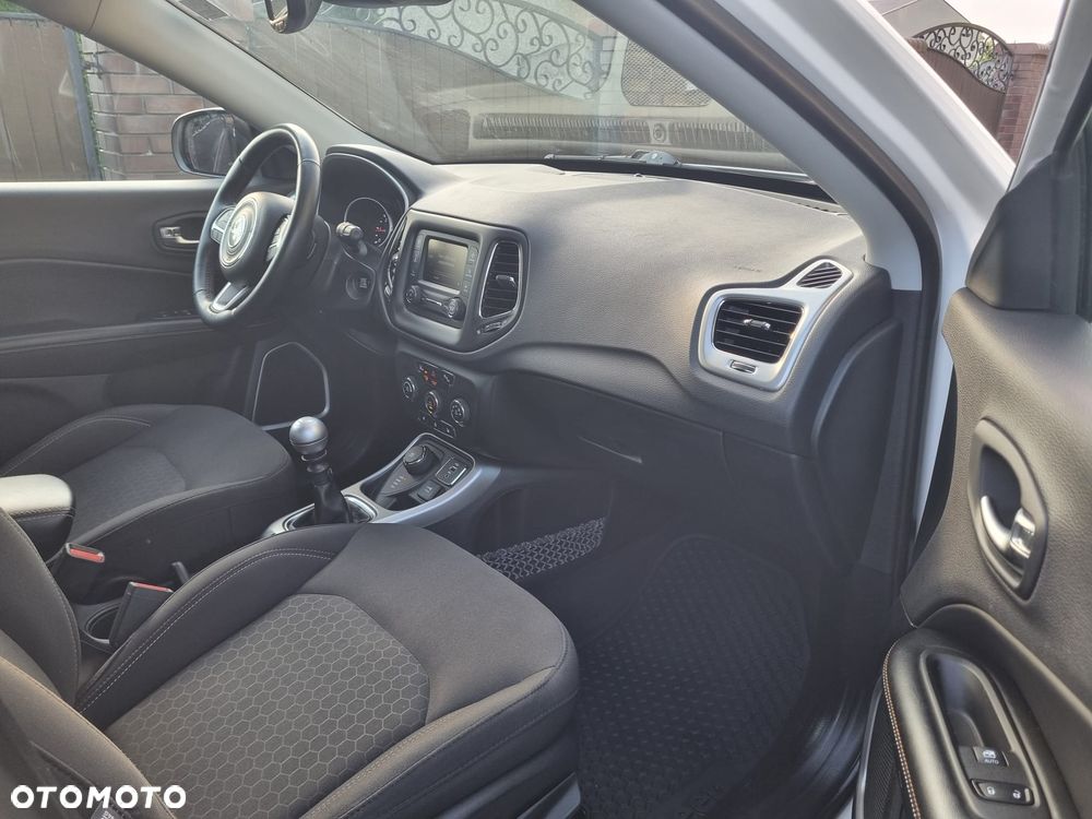 Jeep Compass 2.0 MJD Longitude 4WD S&S - 17