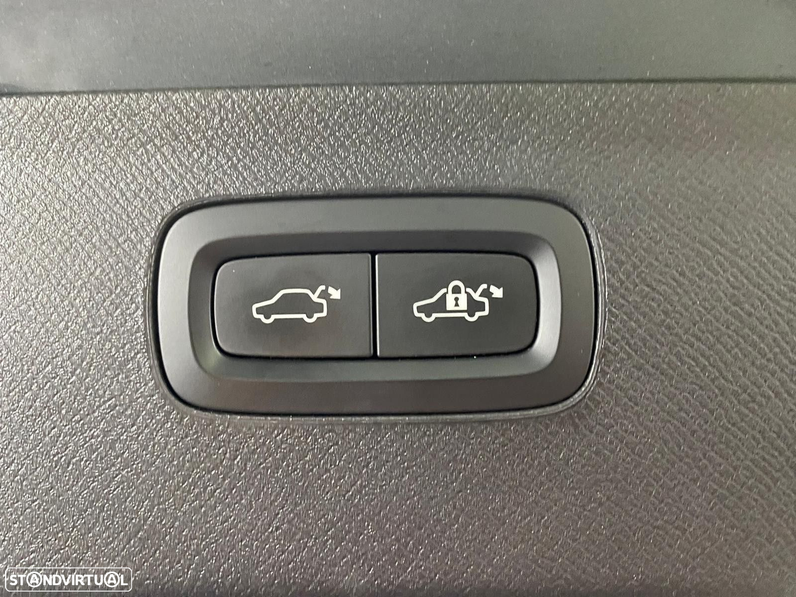 Volvo XC 90 2.0 D4 Inscription - 24