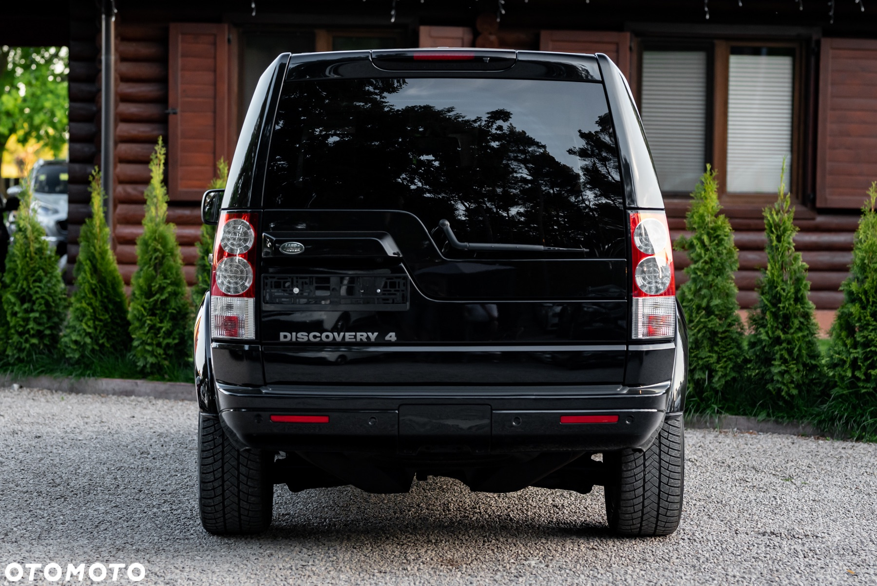 Land Rover Discovery SD V6 HSE - 11