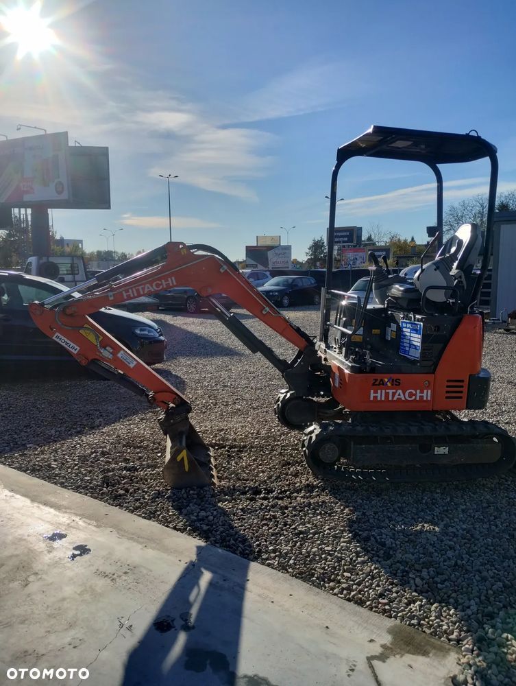 Hitachi ZX 19U 6YR - 5