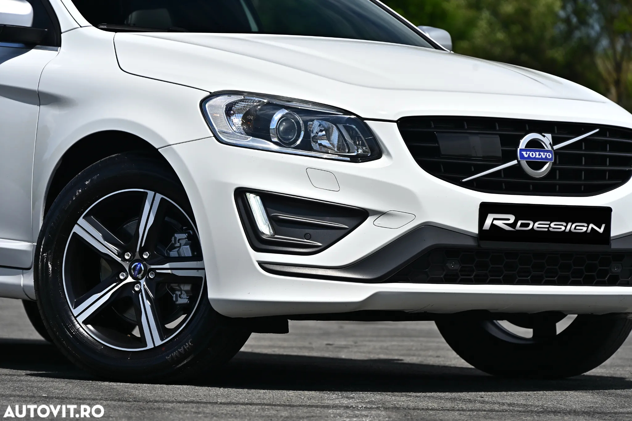Volvo XC 60 D5AWD R-Design - 14