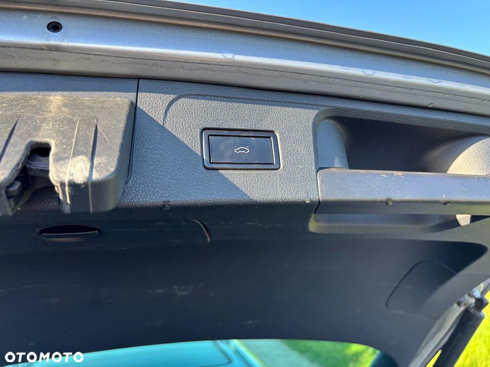 Volkswagen Passat 1.8 TSI BMT Highline DSG - 28