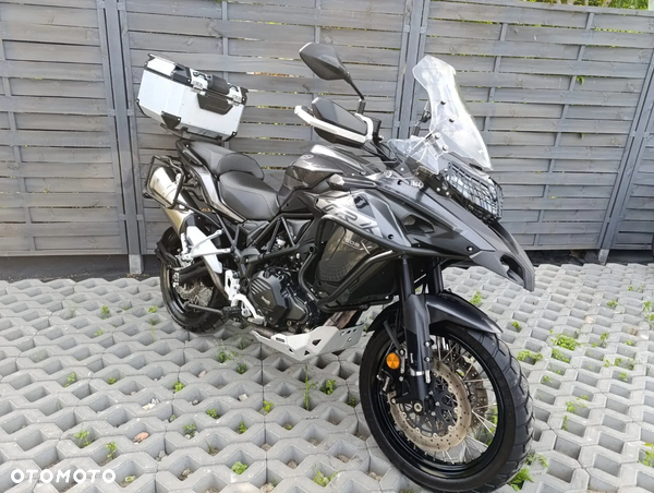 Benelli TRK 502X