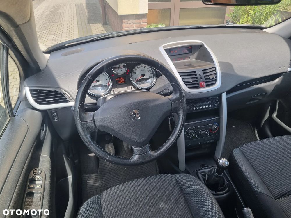 Peugeot 207 1.4 Presence Grand Prix - 19