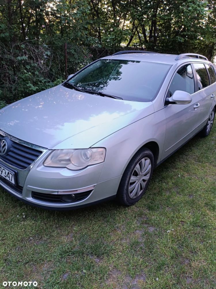Volkswagen Passat 1.9 TDI Comfortline - 1