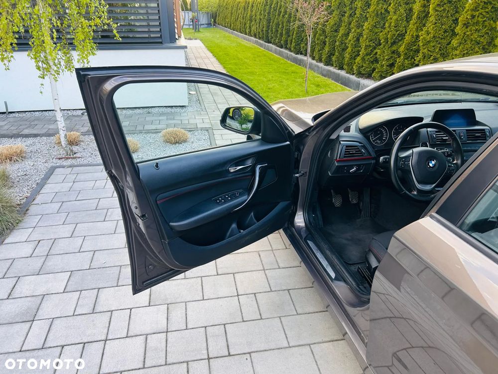 BMW Seria 1 116d EfficientDynamics Edition Sport Line - 16