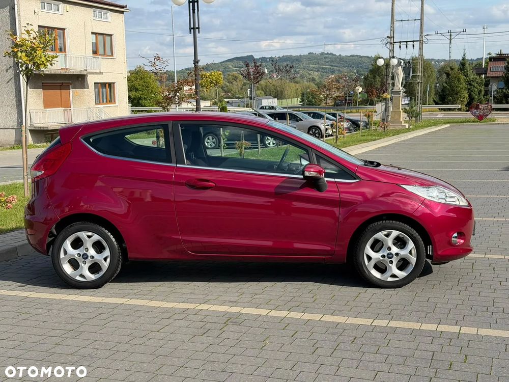 Ford Fiesta 2010 photo 5