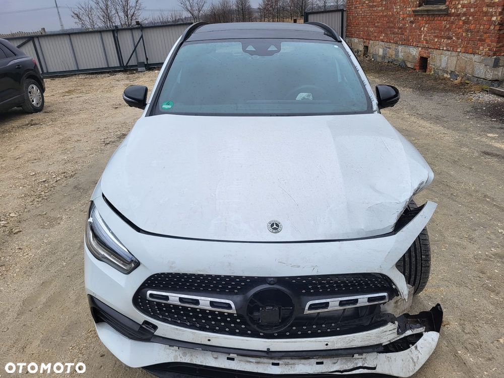 Mercedes-Benz GLA 220 d 4Matic 8G-DCT AMG Line Advanced Plus - 2