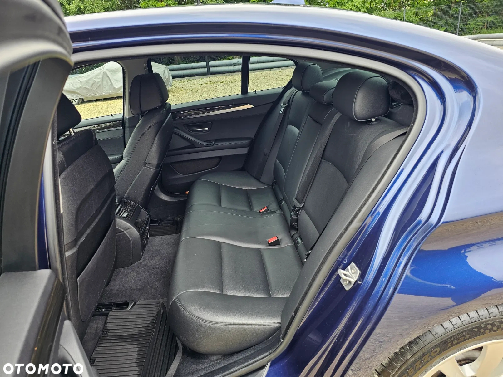 BMW Seria 5 530d xDrive - 11