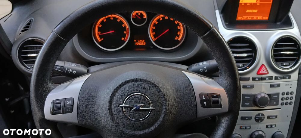 Opel Corsa 1.4 16V Innovation 110 Jahre - 15