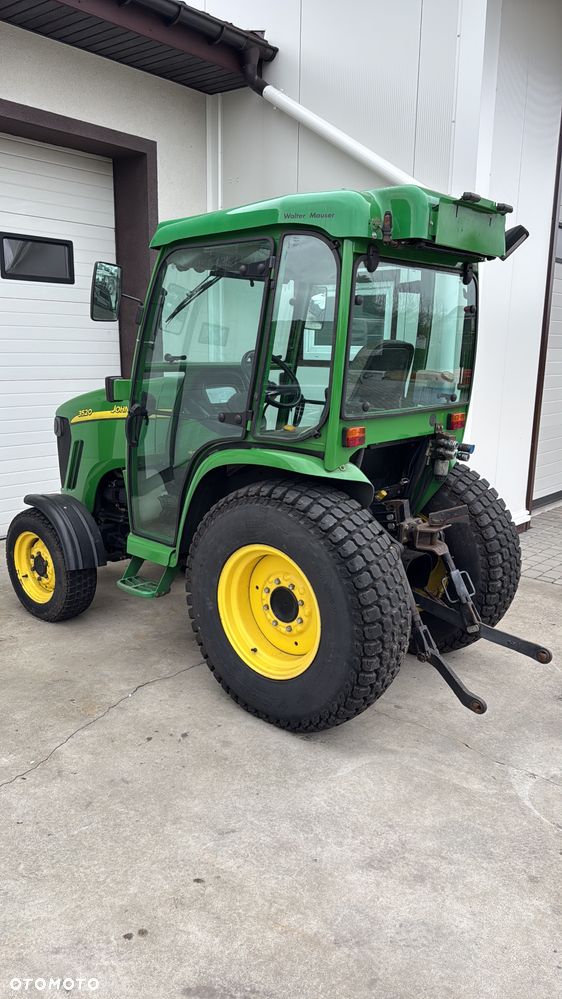 John Deere 3720 - 2