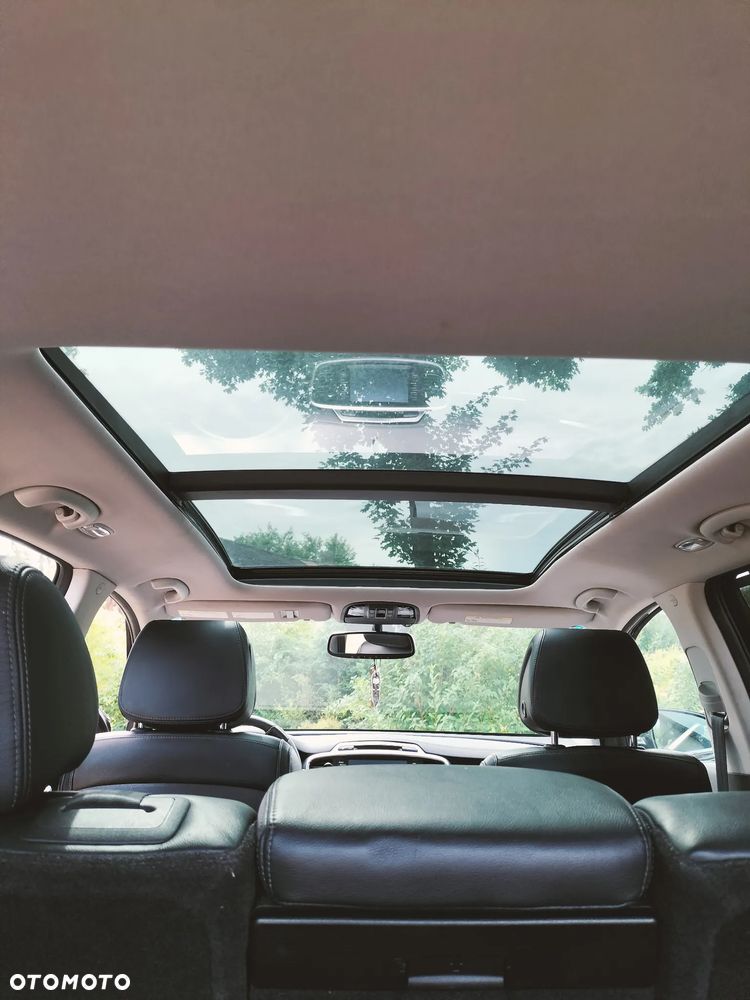 Kia Sorento - 40