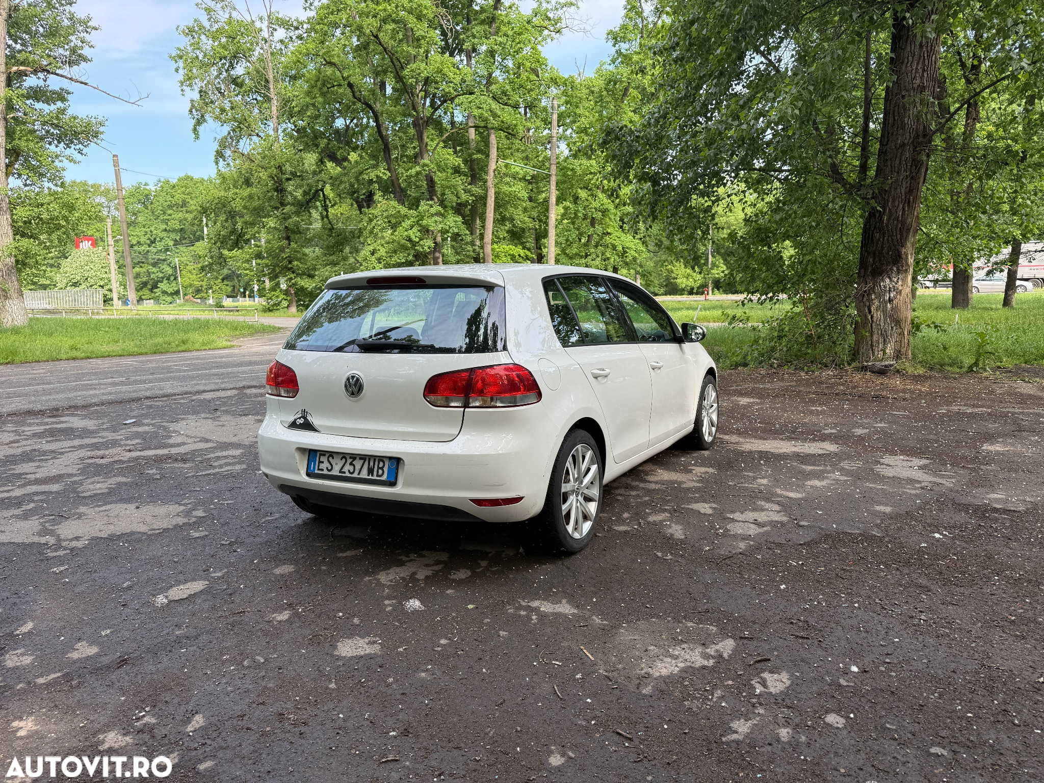 Volkswagen Golf 1.6 TDI BMT Highline - 4