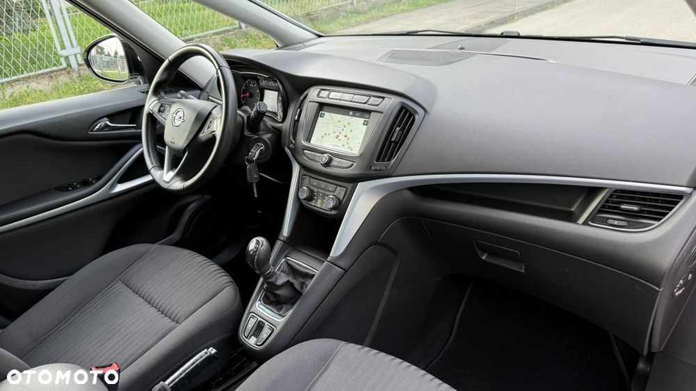 Opel Zafira Tourer 1.4 Turbo Innovation - 27