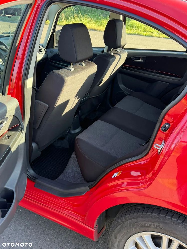 Suzuki SX4 1.6 GLX / Comfort - 18