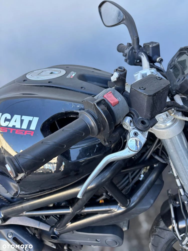 Ducati 696 - 13