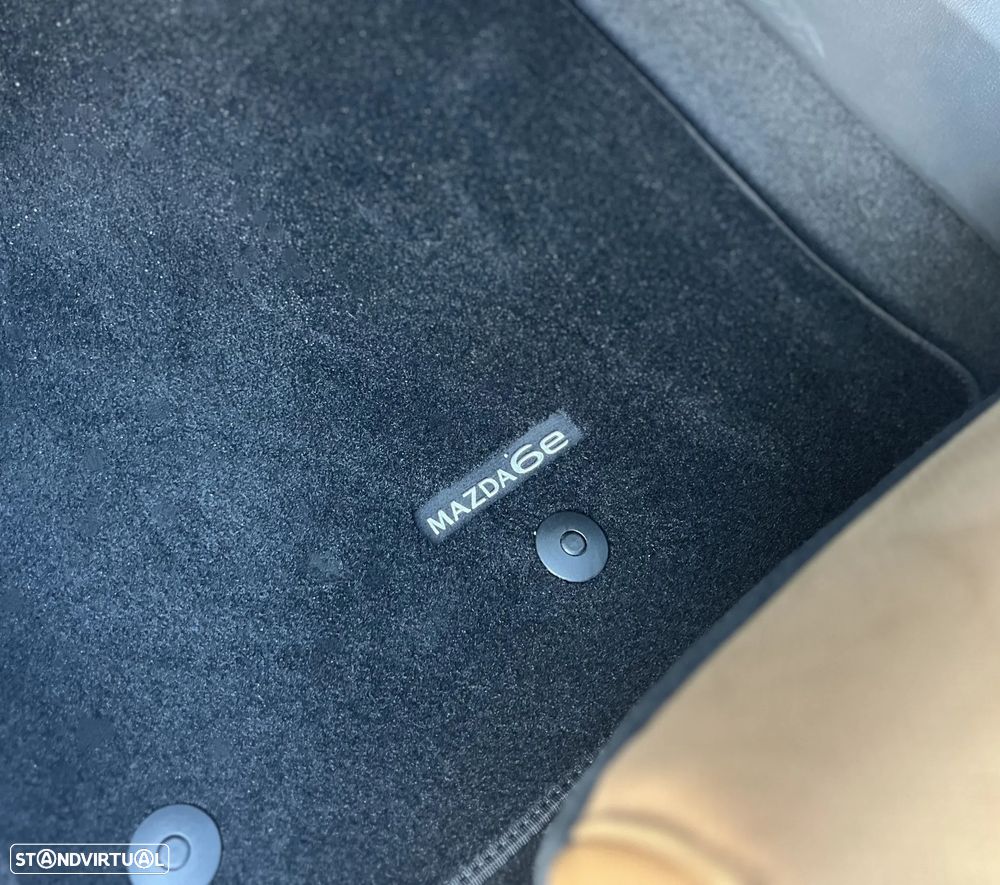 Mazda 6e 68.8 kWh Takumi Plus - 33