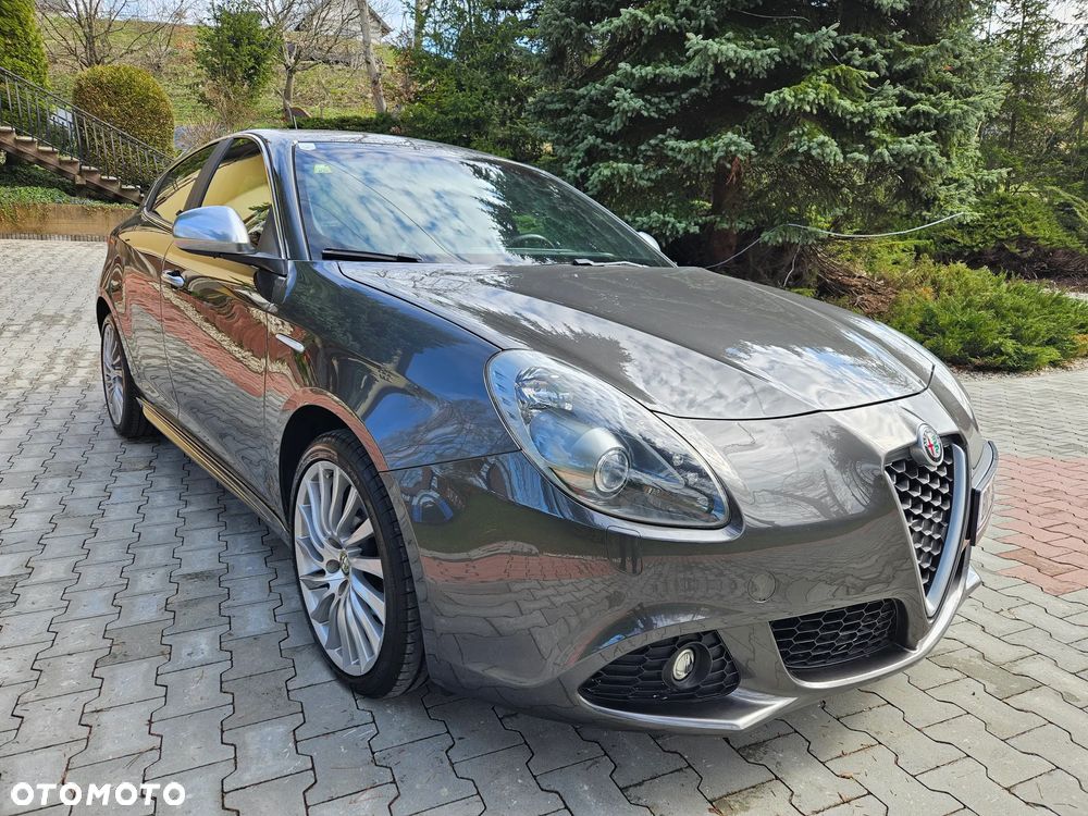 Alfa Romeo Giulietta - 2