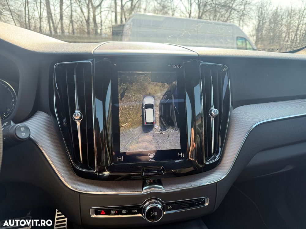 Volvo XC 60 T8 Twin Engine AWD R-Design - 39