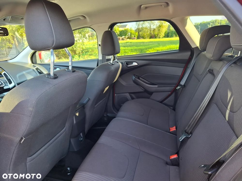 Ford Focus - 33