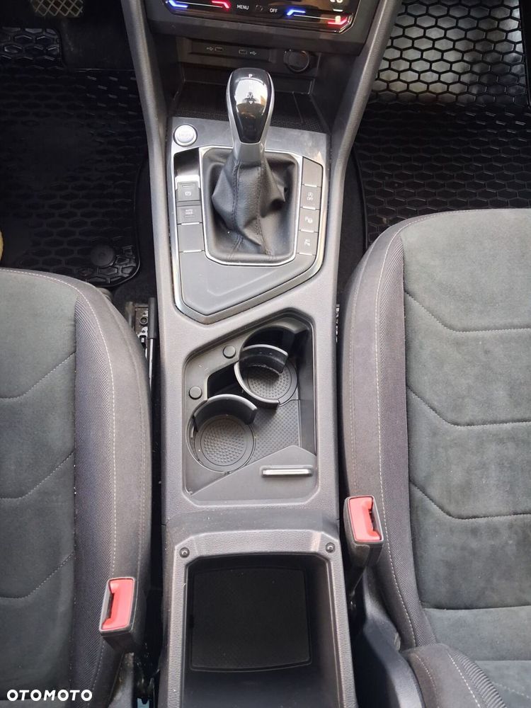 Volkswagen Tiguan 1.5 TSI EVO Elegance DSG - 29