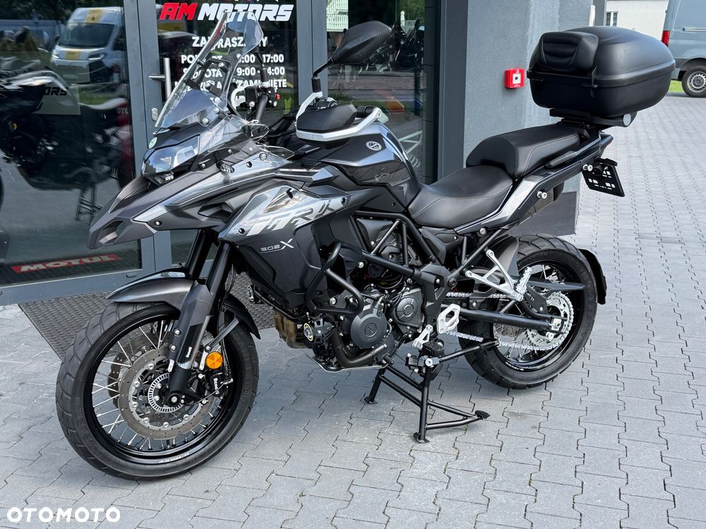 Benelli TRK 502X - 25